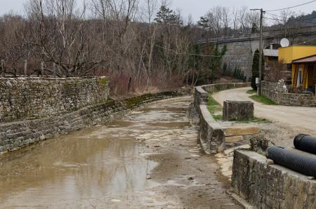 Urejanje struge Glinščice in Saridovega potoka za večjo poplavno varnost in urejenost območja 3